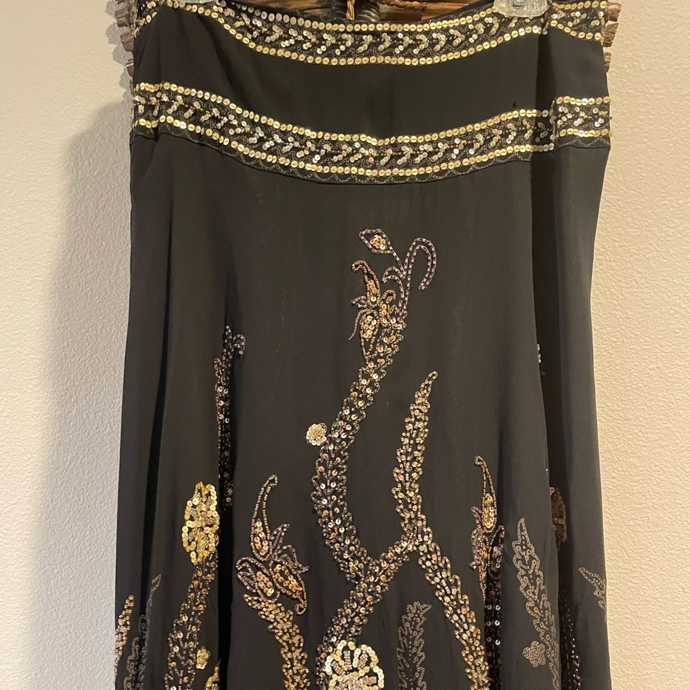 Embellished skirt
